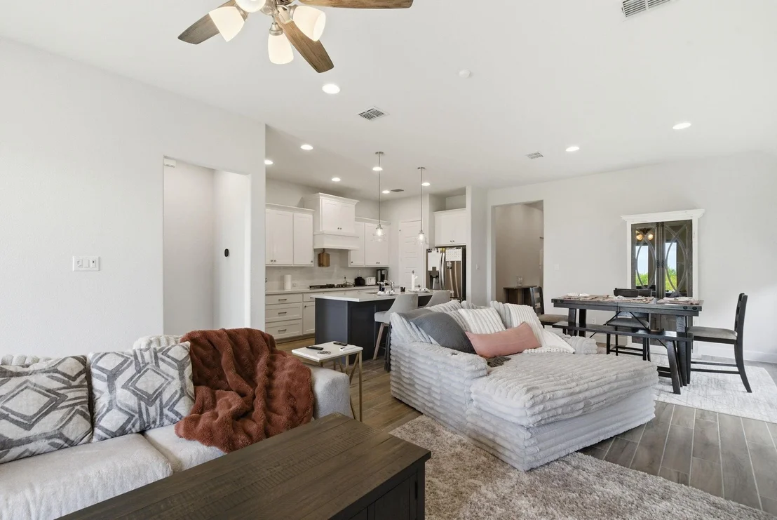 Photo of 915 Winter Cherry Lane