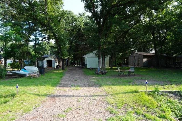 Photo of 124 W Cedar Lane