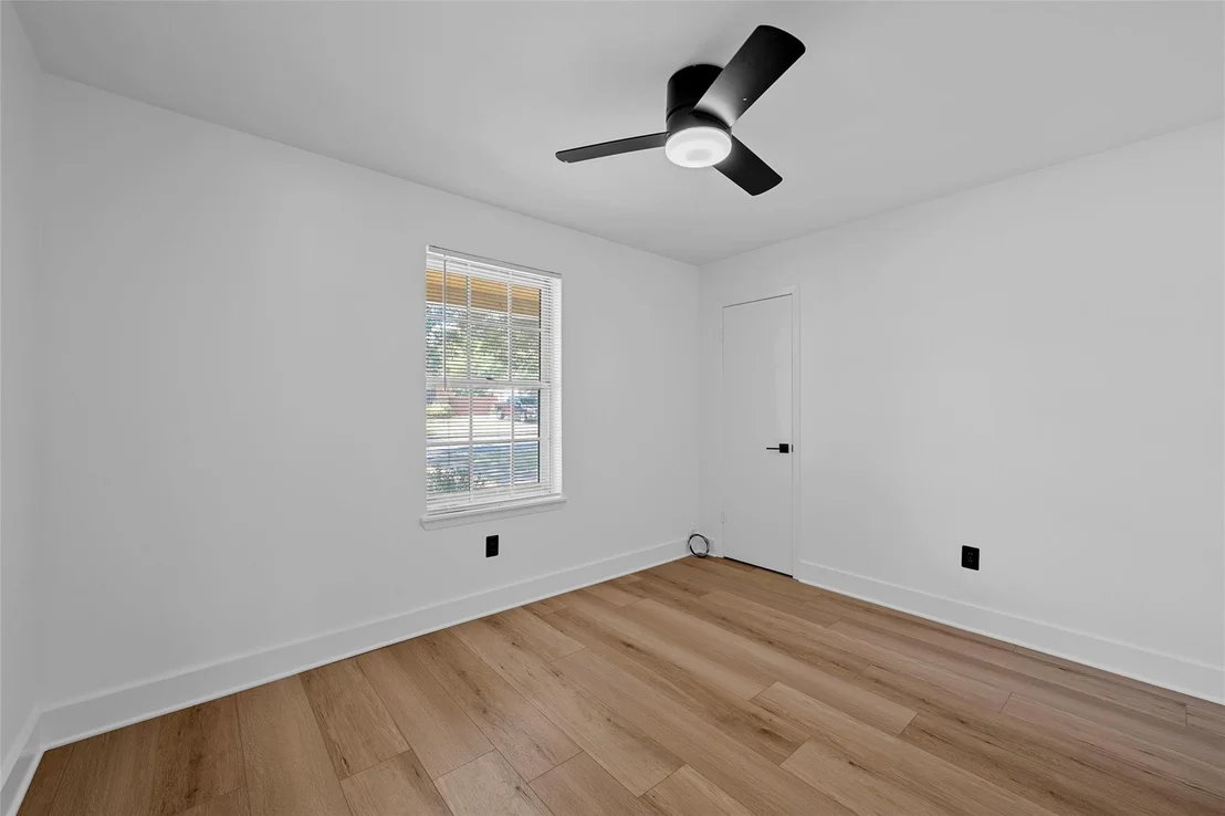 Photo of 5831 Caldwell Street