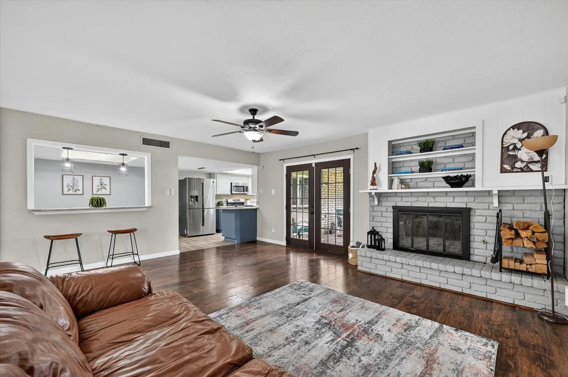 Photo of 2021 Emory Oak Drive
