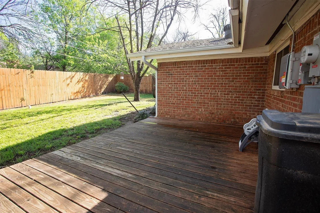 Photo of 1405 Thompson Drive
