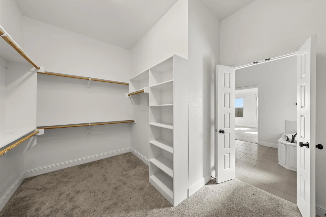 Photo of 336 Oak Meadow Trail
