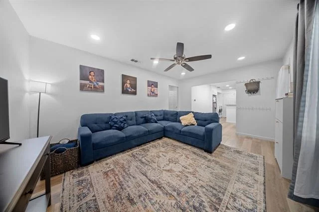 Photo of 1116 Edgefield Drive