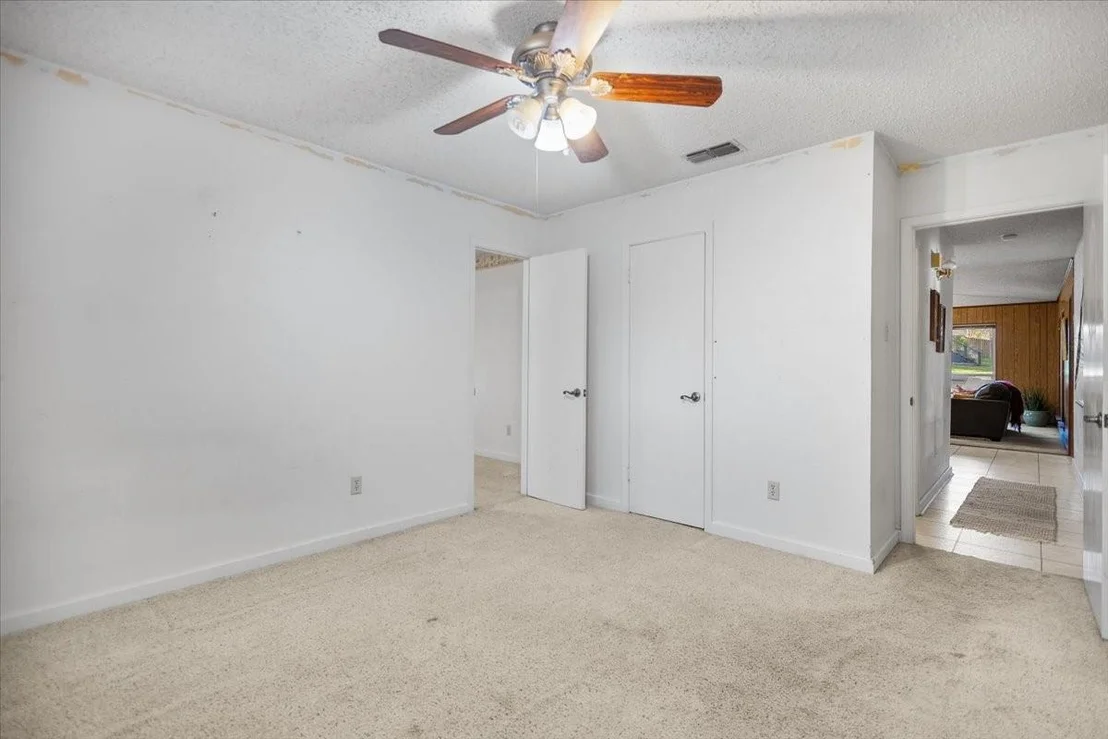 Photo of 207 Grass Knoll Drive