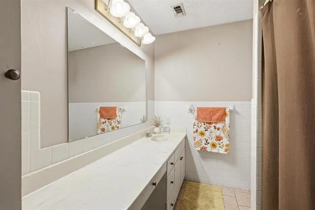 Photo of 116 Greentree Cir