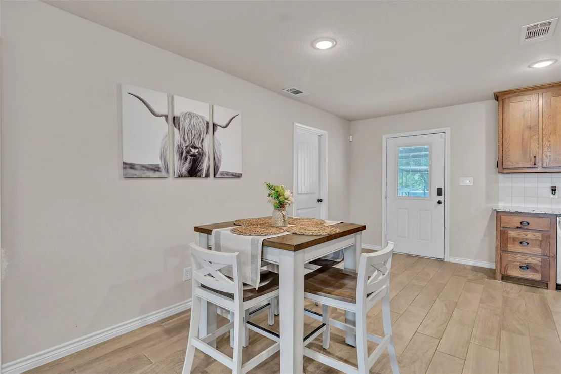 Photo of 909 Erwin Road
