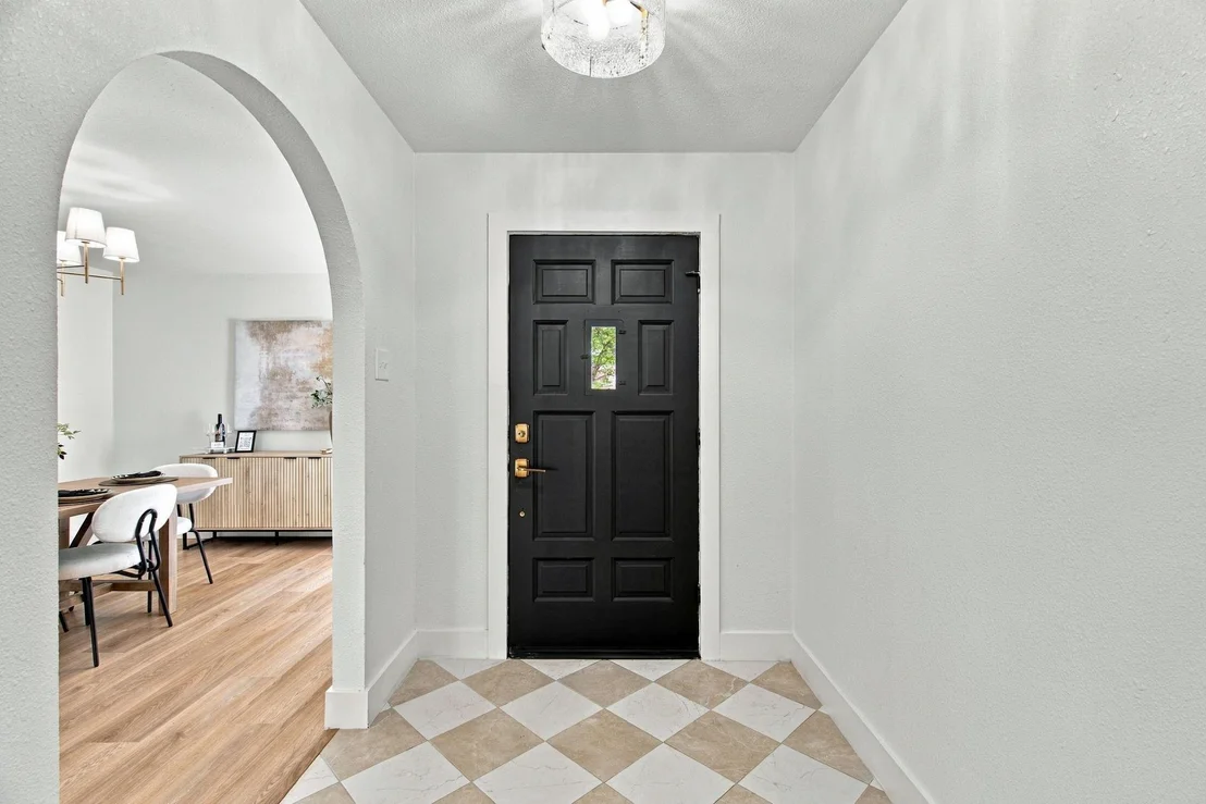 Photo of 4905 Rock River Drive