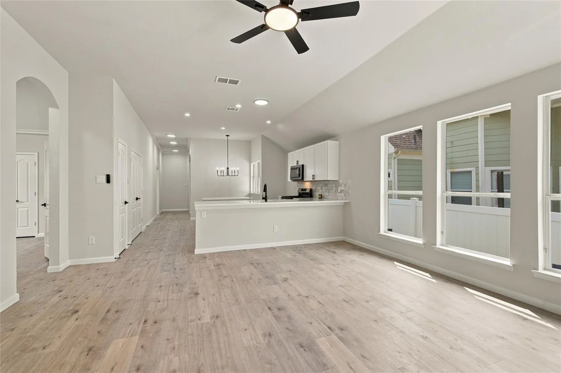 Photo of 1401 Live Oak Lane