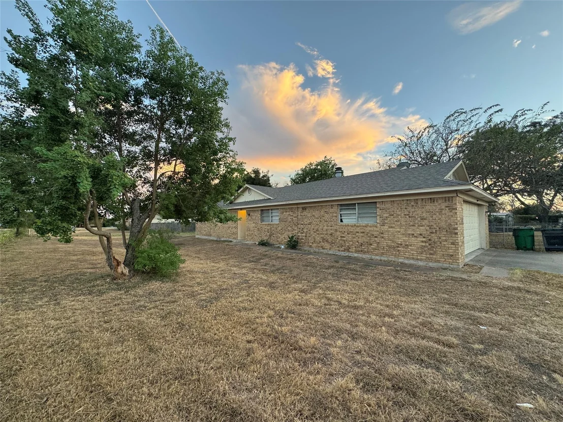 Photo of 721 Mackey Ranch Road