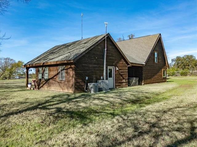 Photo of 11300 Massey Road