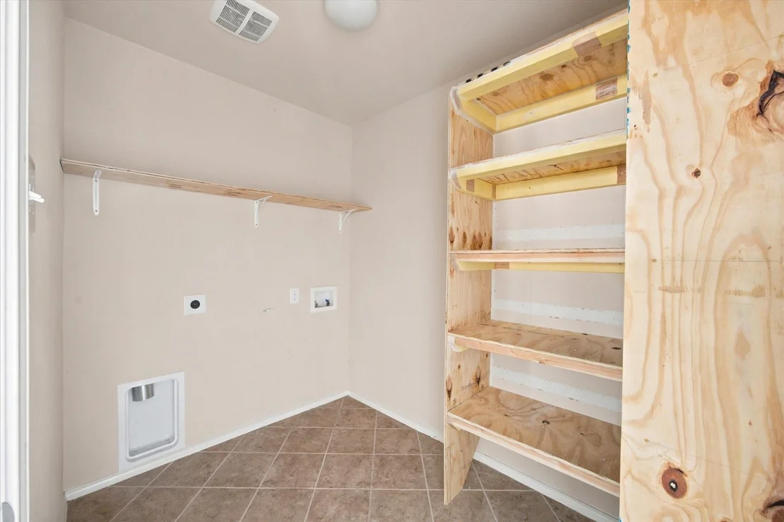 Photo of 716 Harrison Lane