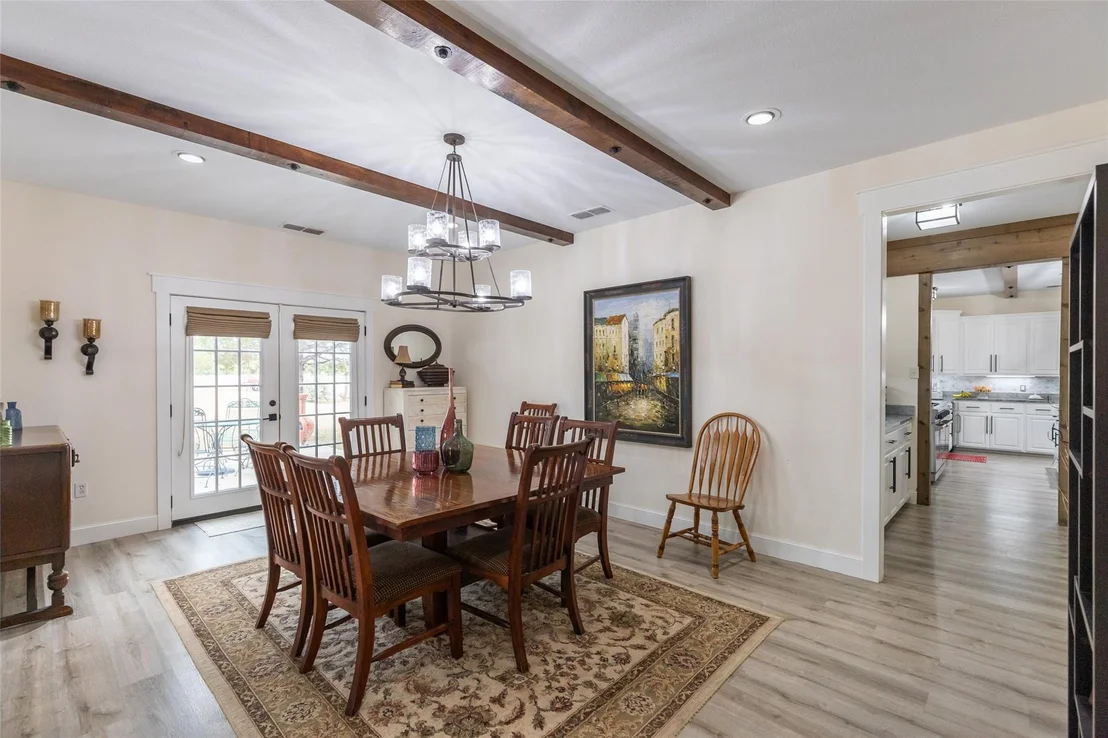 Photo of 582 Clark Road
