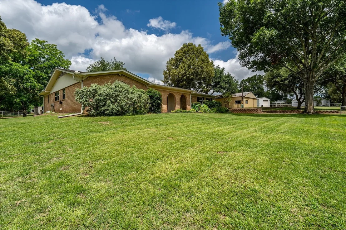 Photo of 18448 County Road 138