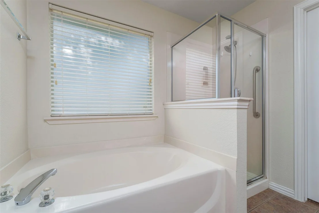 Photo of 6633 Chalk River Drive