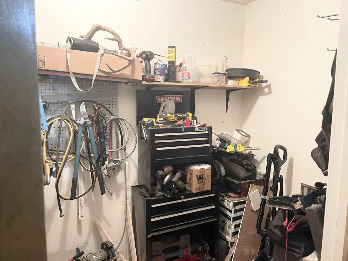 Photo of 140 S Comanche Drive