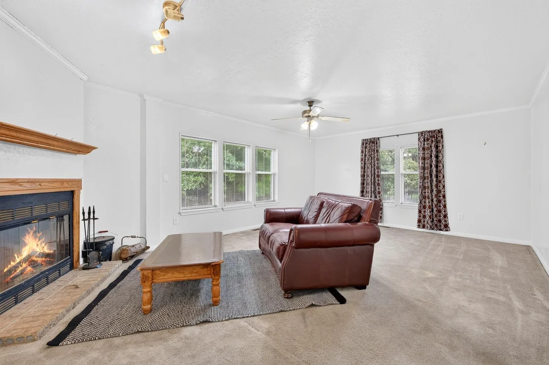 Photo of 923 County Road 2415