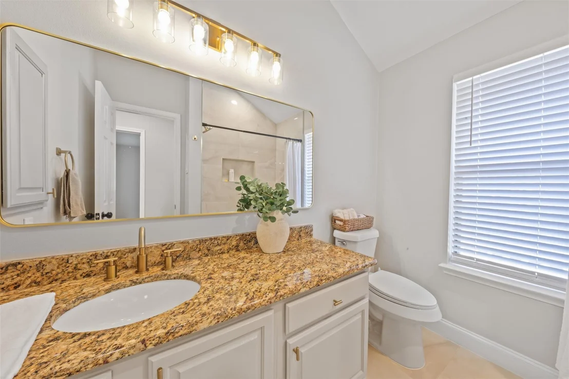 Photo of 6741 Biltmore Place