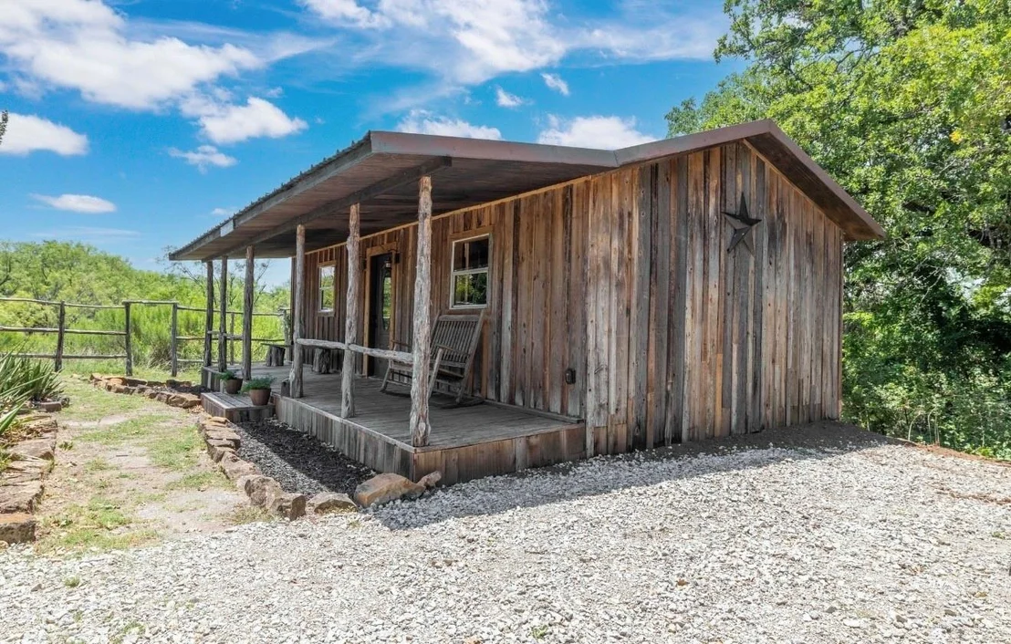 Photo of 3296 Campbell Trail