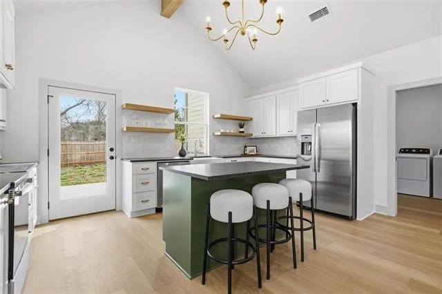 Photo of 538 Proctor Avenue