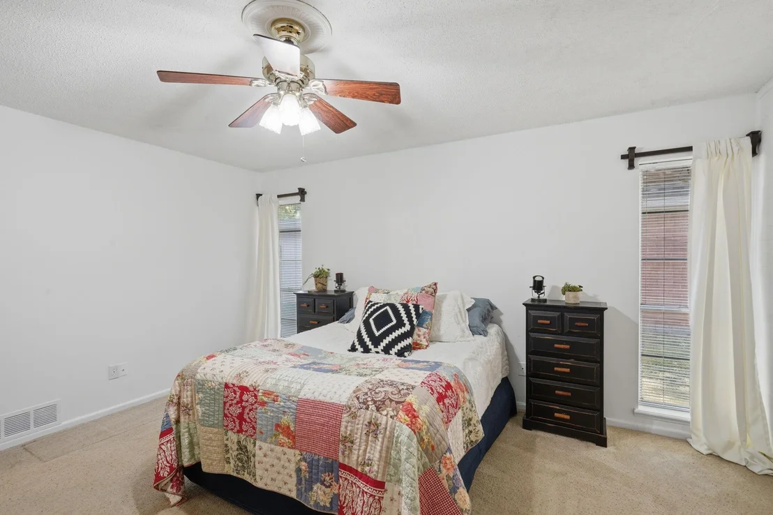 Photo of 858 Canyon Court