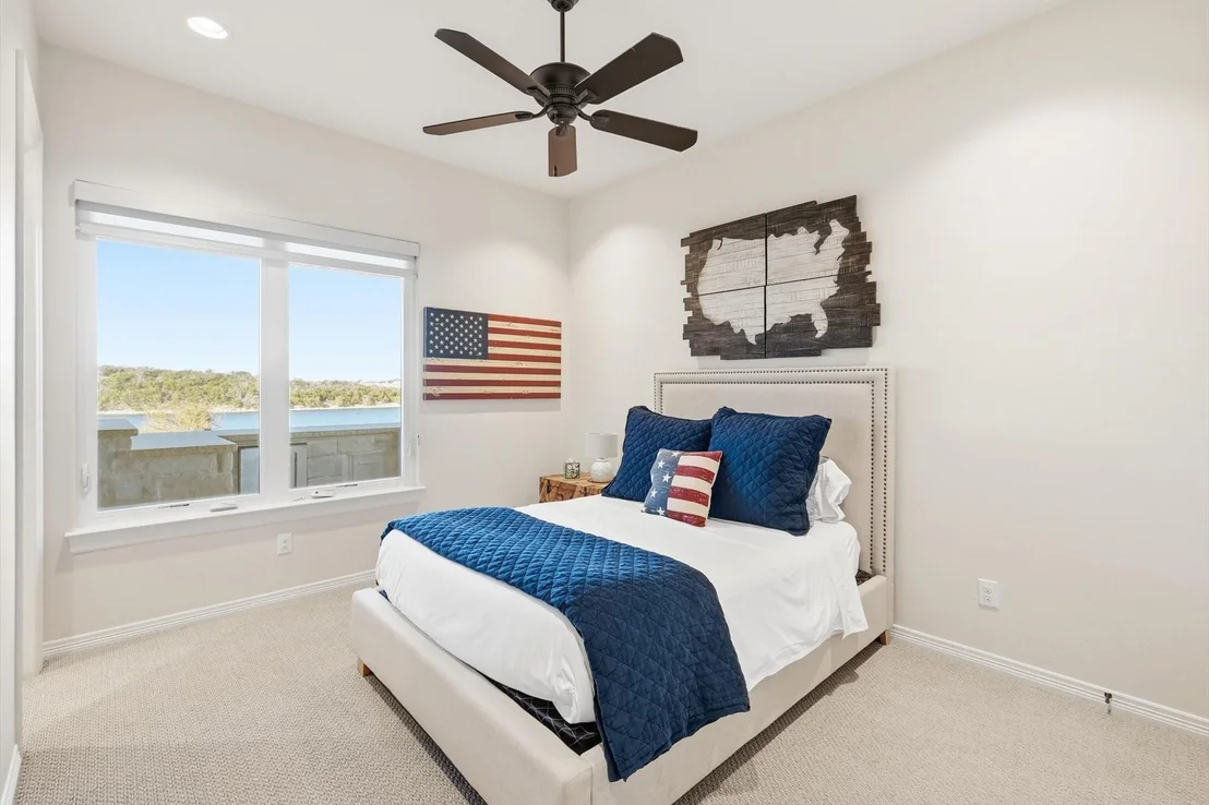 Photo of 7105 W Hells Gate Drive