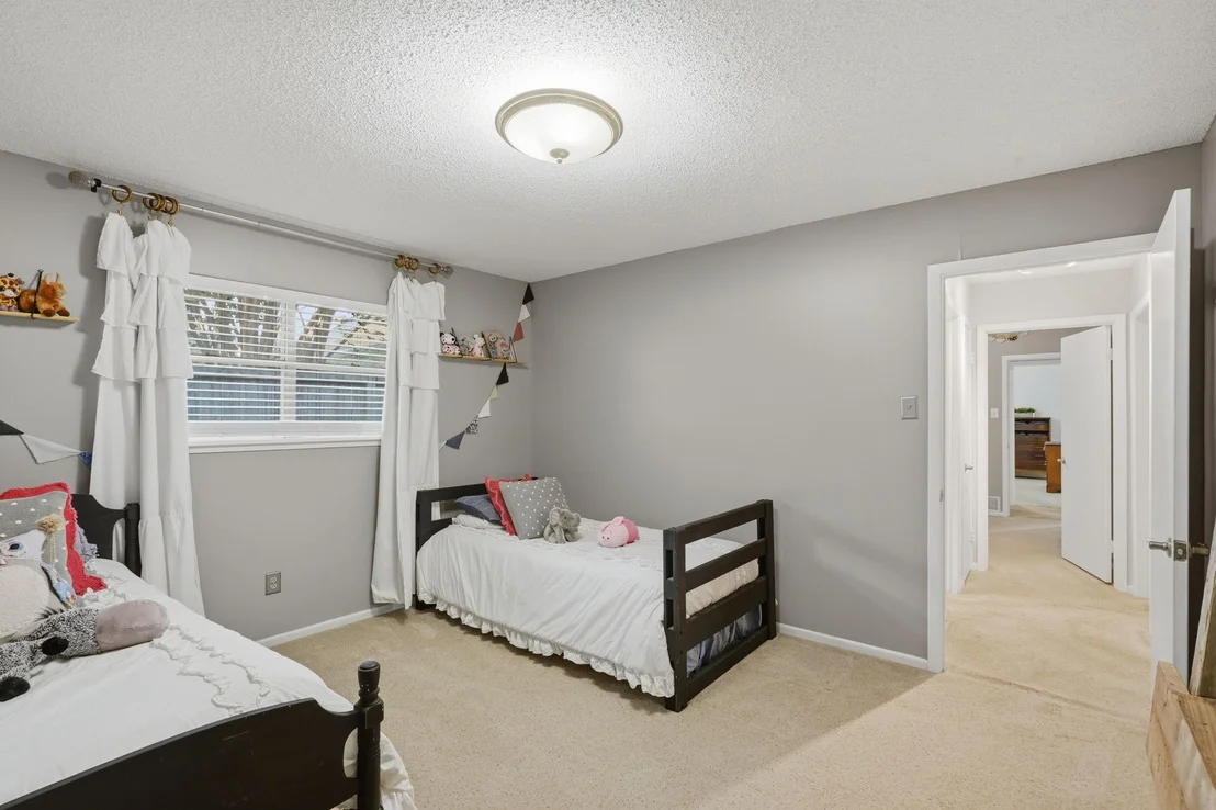Photo of 858 Canyon Court