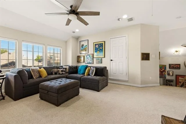 Photo of 404 Fairway Bluff Drive