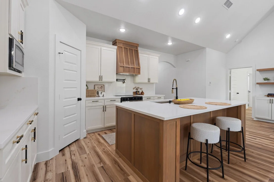 Photo of 809 Tierney Road