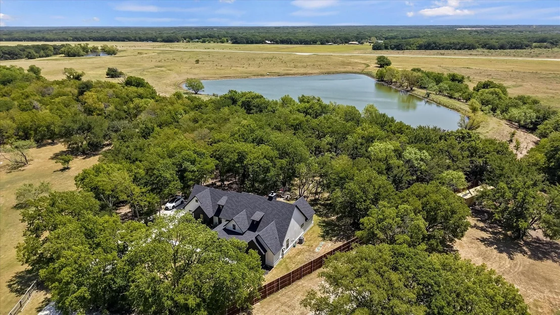 Photo of 9738 Mackenzie Brook