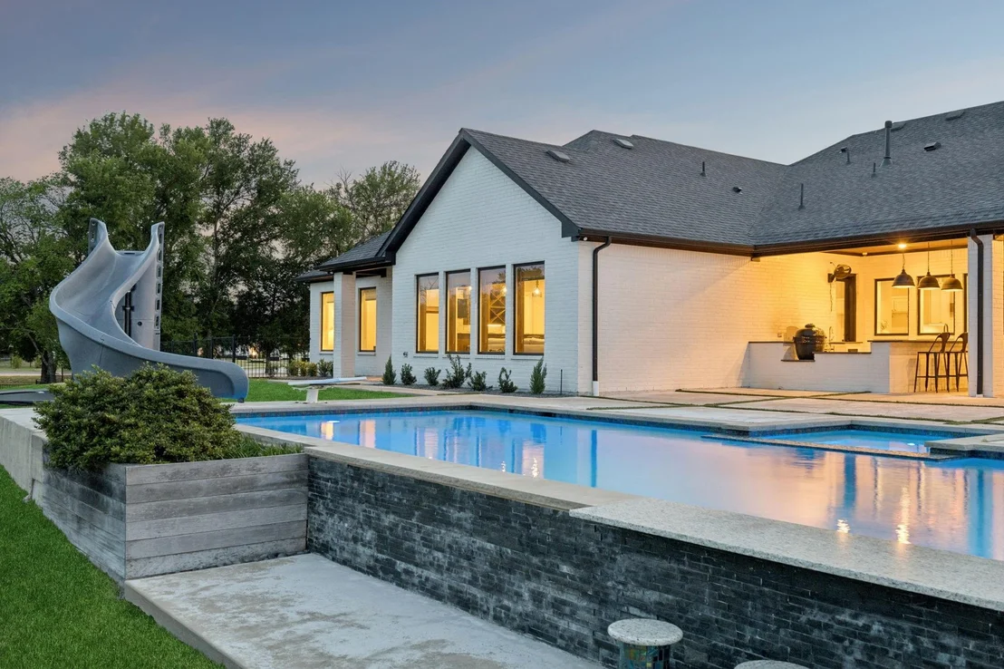 Photo of 600 Chatham Hill