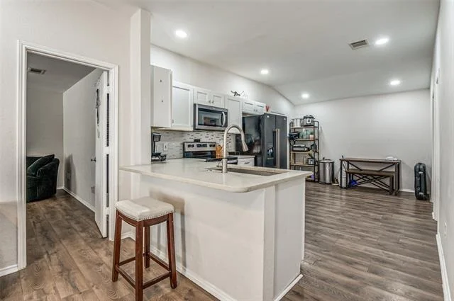 Photo of 4372 Onyx Drive
