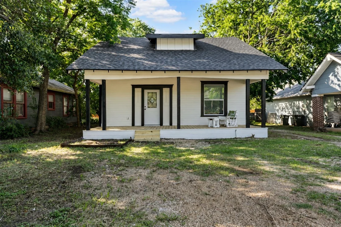 Photo of 3104 Homan Avenue