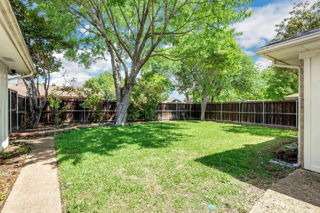 Photo of 2207 Glen Forest Lane