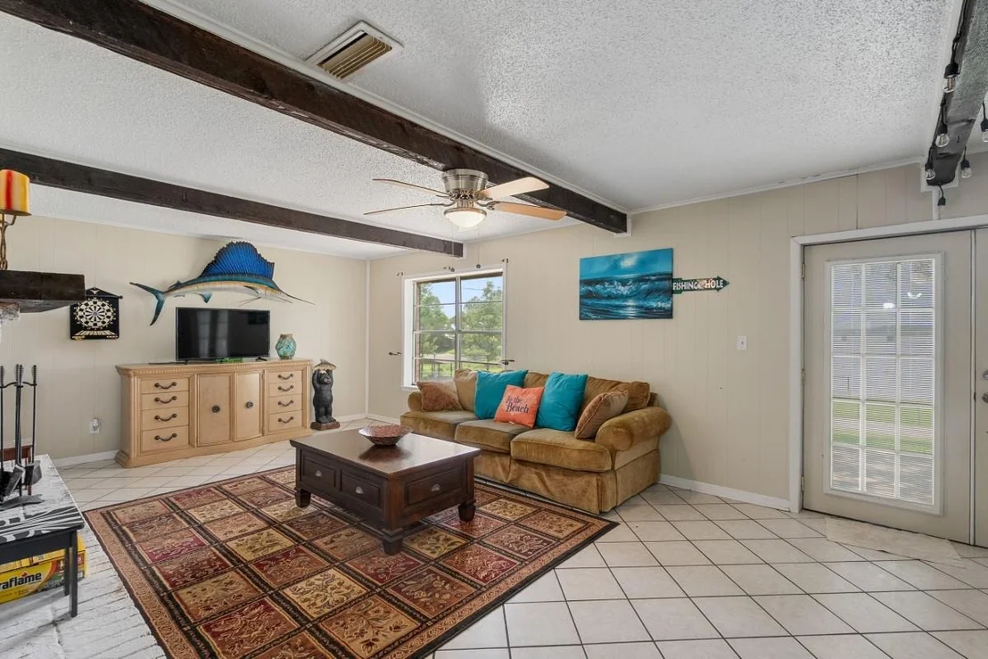 Photo of 100 W Oak Acres Drive