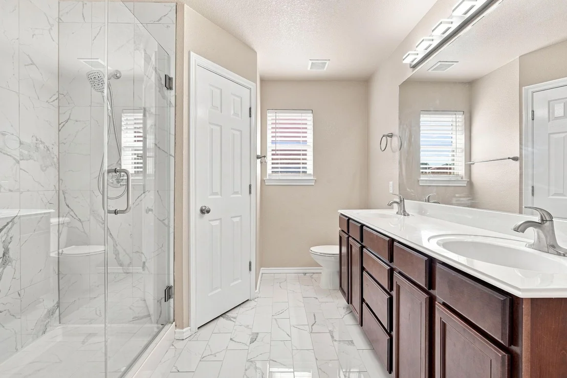 Photo of 1720 Lakeway Drive