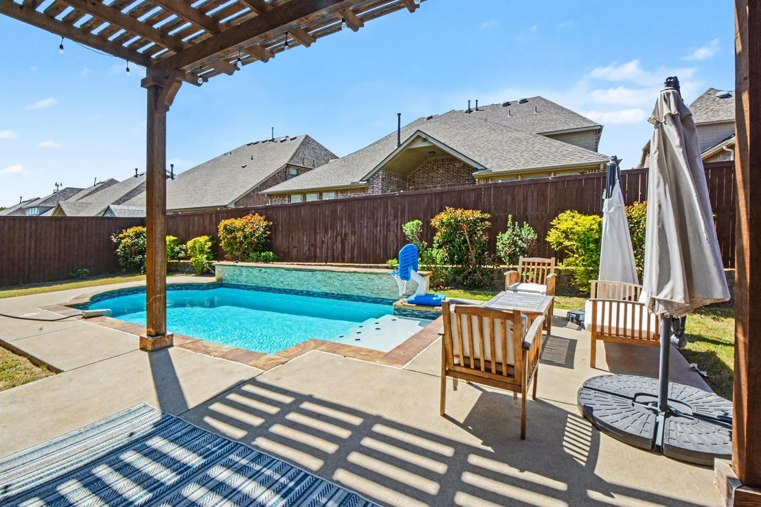 Photo of 3323 Royal Ridge Drive