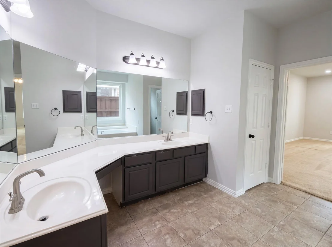 Photo of 4536 Risinghill Drive