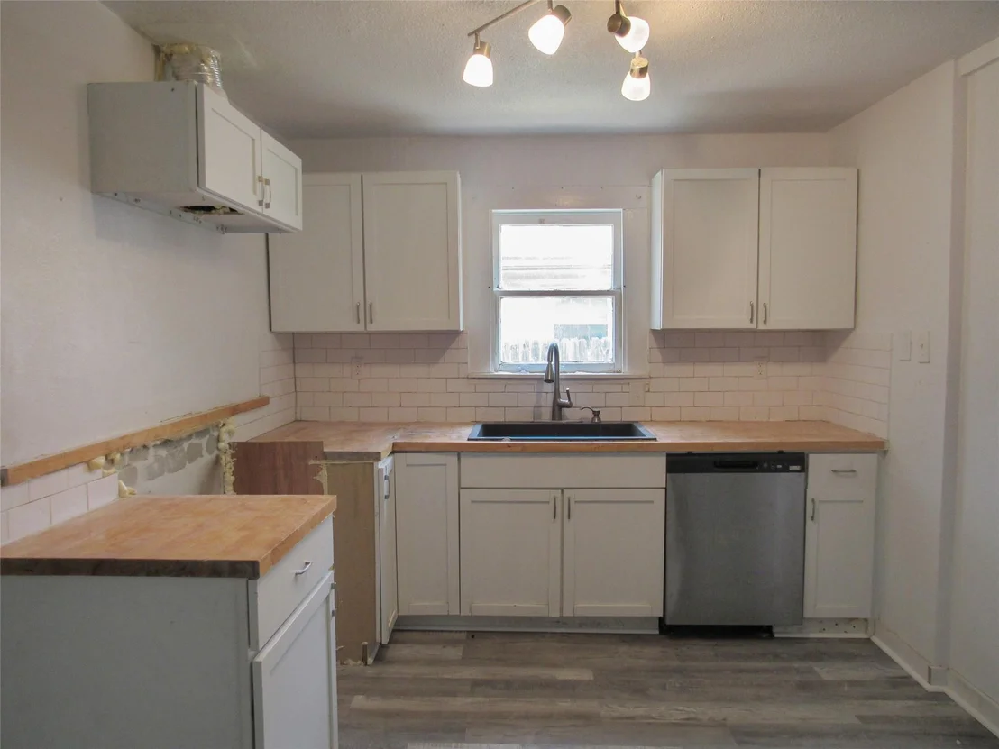 Photo of 2705 Summer Avenue
