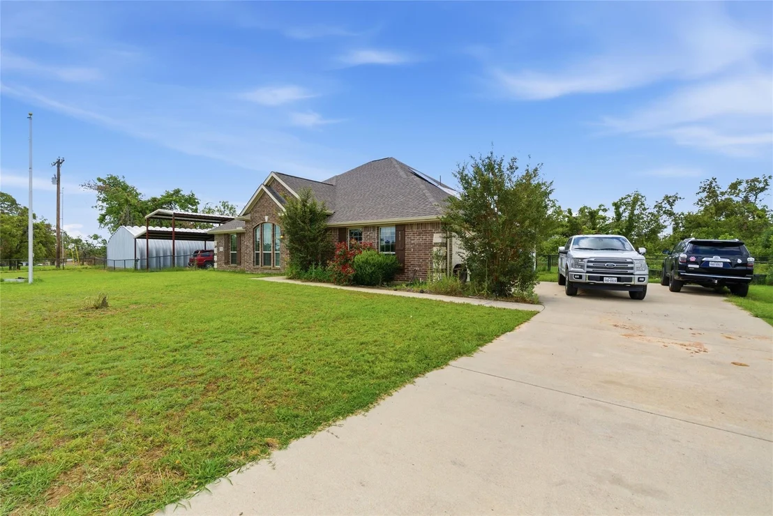 Photo of 101 Hampton Lane