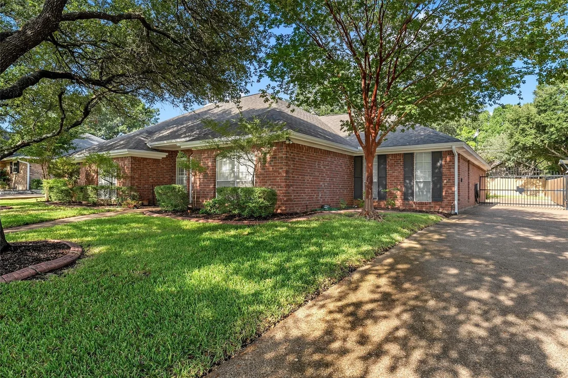 Photo of 1119 Western Ridge Drive