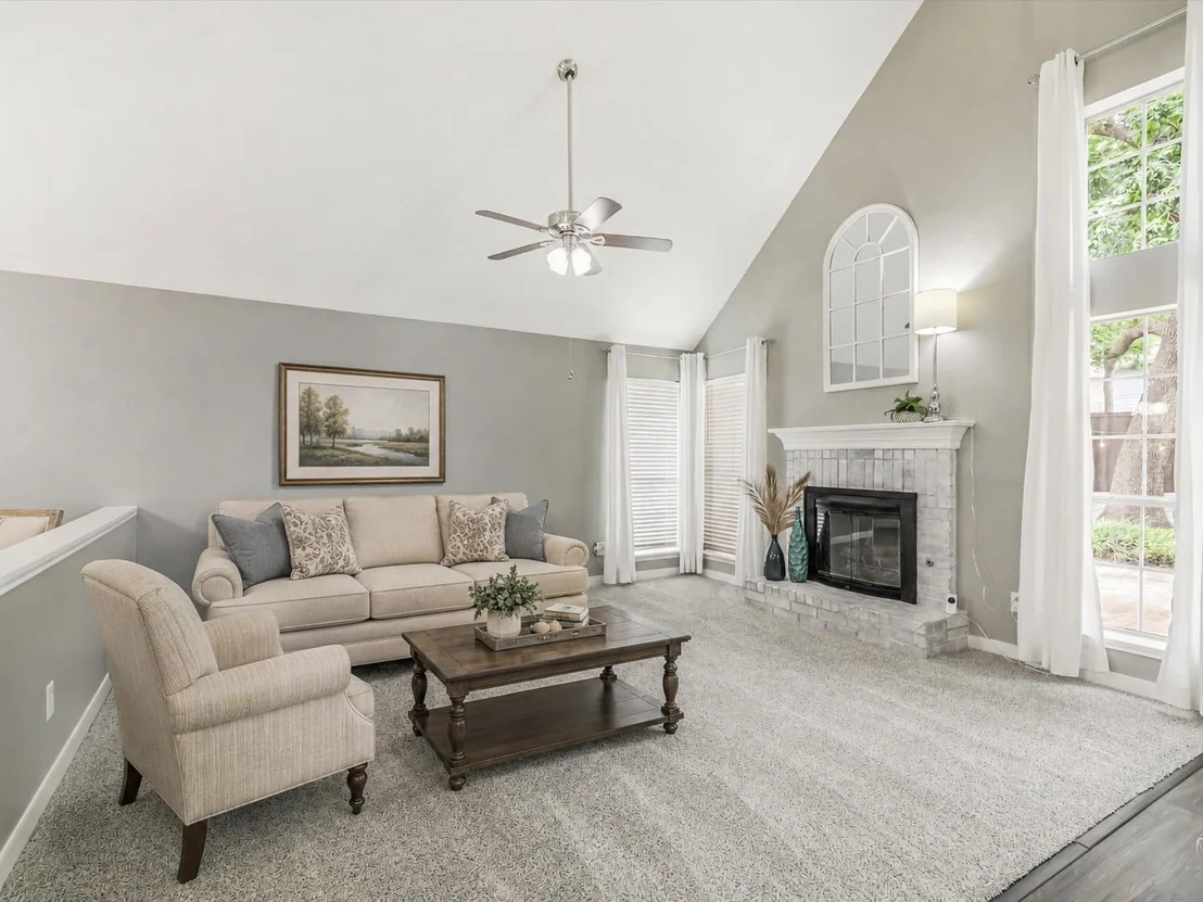 Photo of 600 Pheasant Knoll