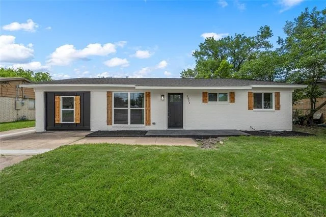 Photo of 4321 Greenbriar Drive