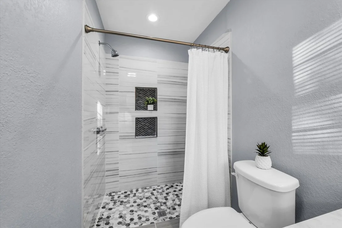 Photo of 605 Catalina Drive
