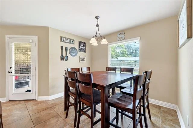 Photo of 220 Ebony Place