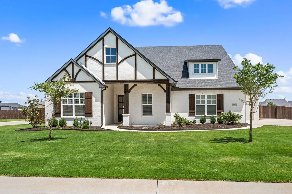 Photo of 8908 Lazy Oak Drive