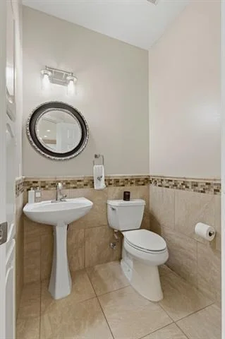 Photo of 8644 Forest Glen Drive