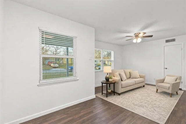 Photo of 2516 Albemarle Drive