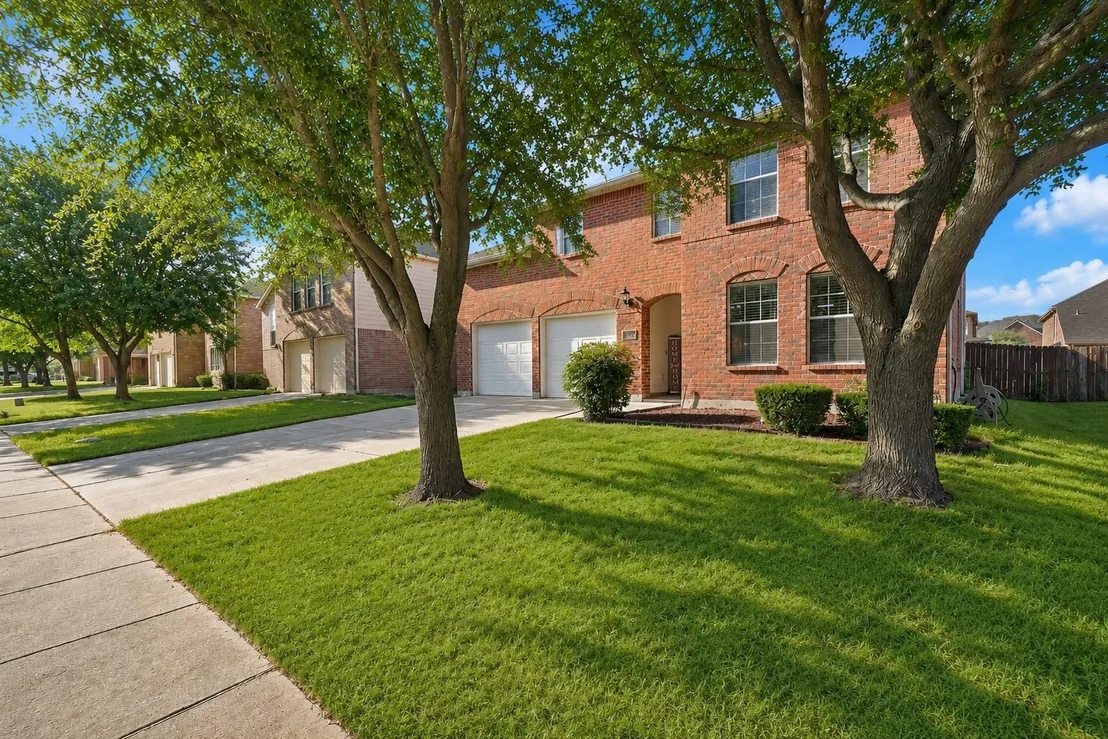 Photo of 3201 Hoover Drive