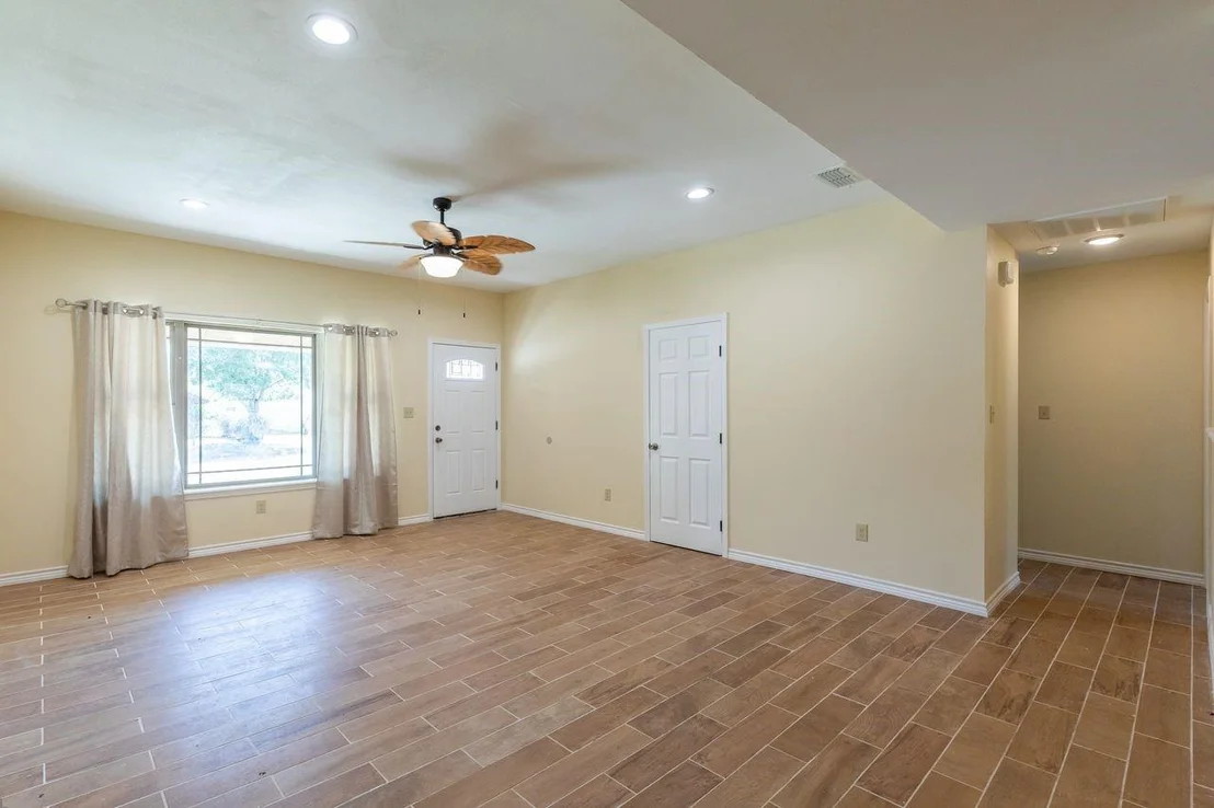Photo of 2910 Wenwood Road