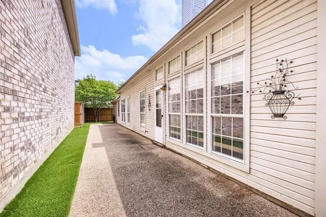 Photo of 8622 Forest Glen Drive